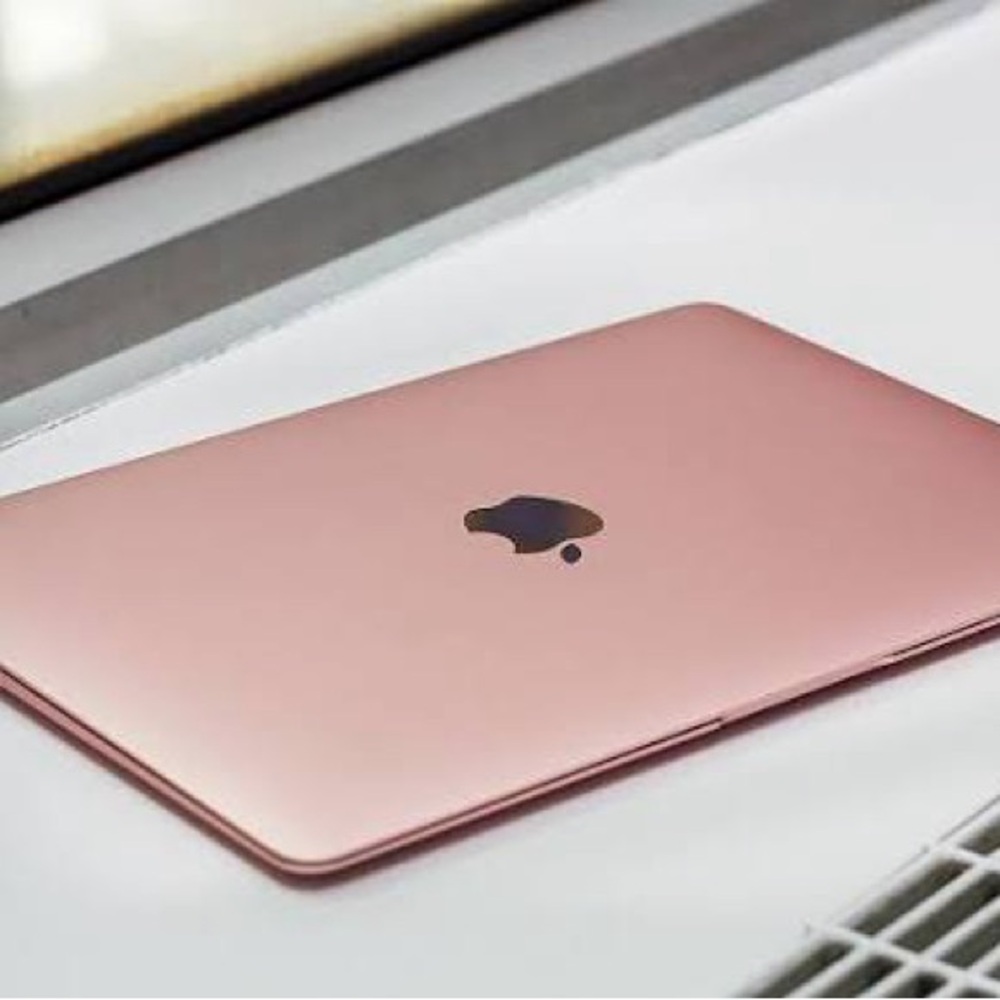 Apple MacBook Air - Elegant Pink Finish